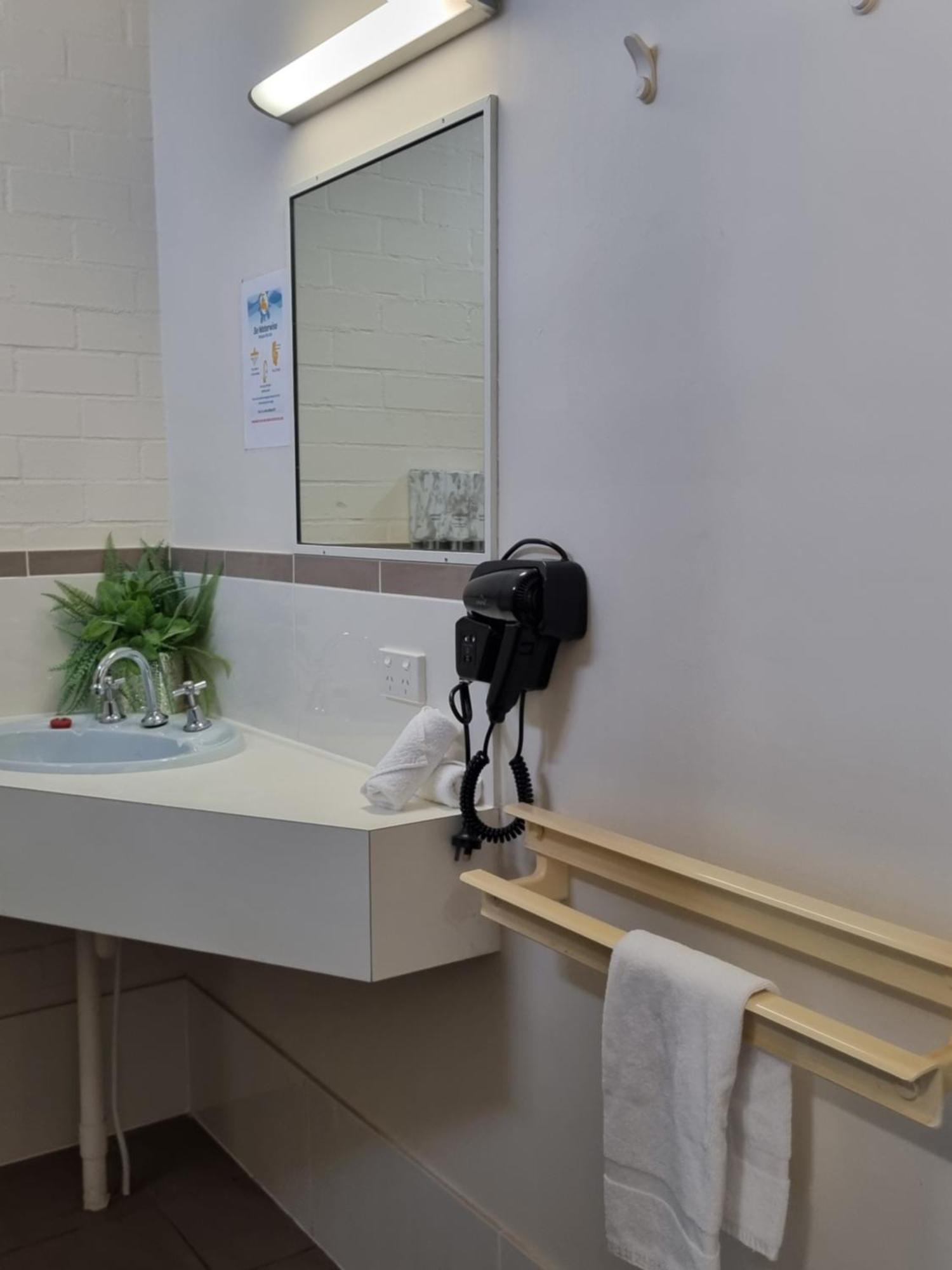 Y Motels Yarraman المظهر الخارجي الصورة